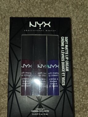 NYX Professional 3-Pc. Soft Matte Lip Cream Set - Copenhagen, Vancouver & Havana
